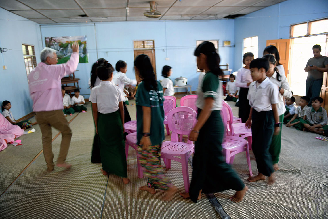 ミャンマーにおける移動図書館事業の推進